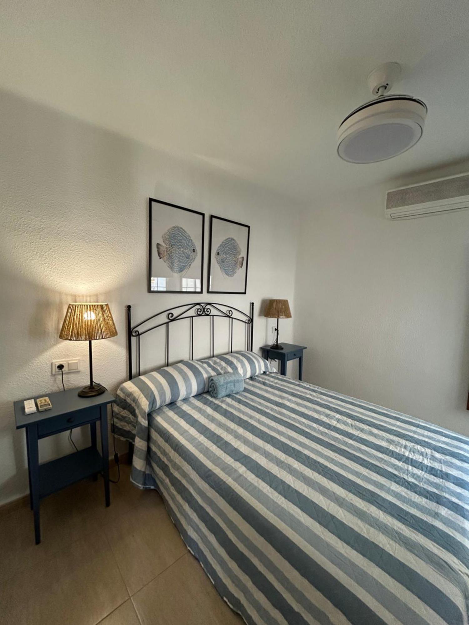 Blue Apartament Торре-дель-Мар Экстерьер фото
